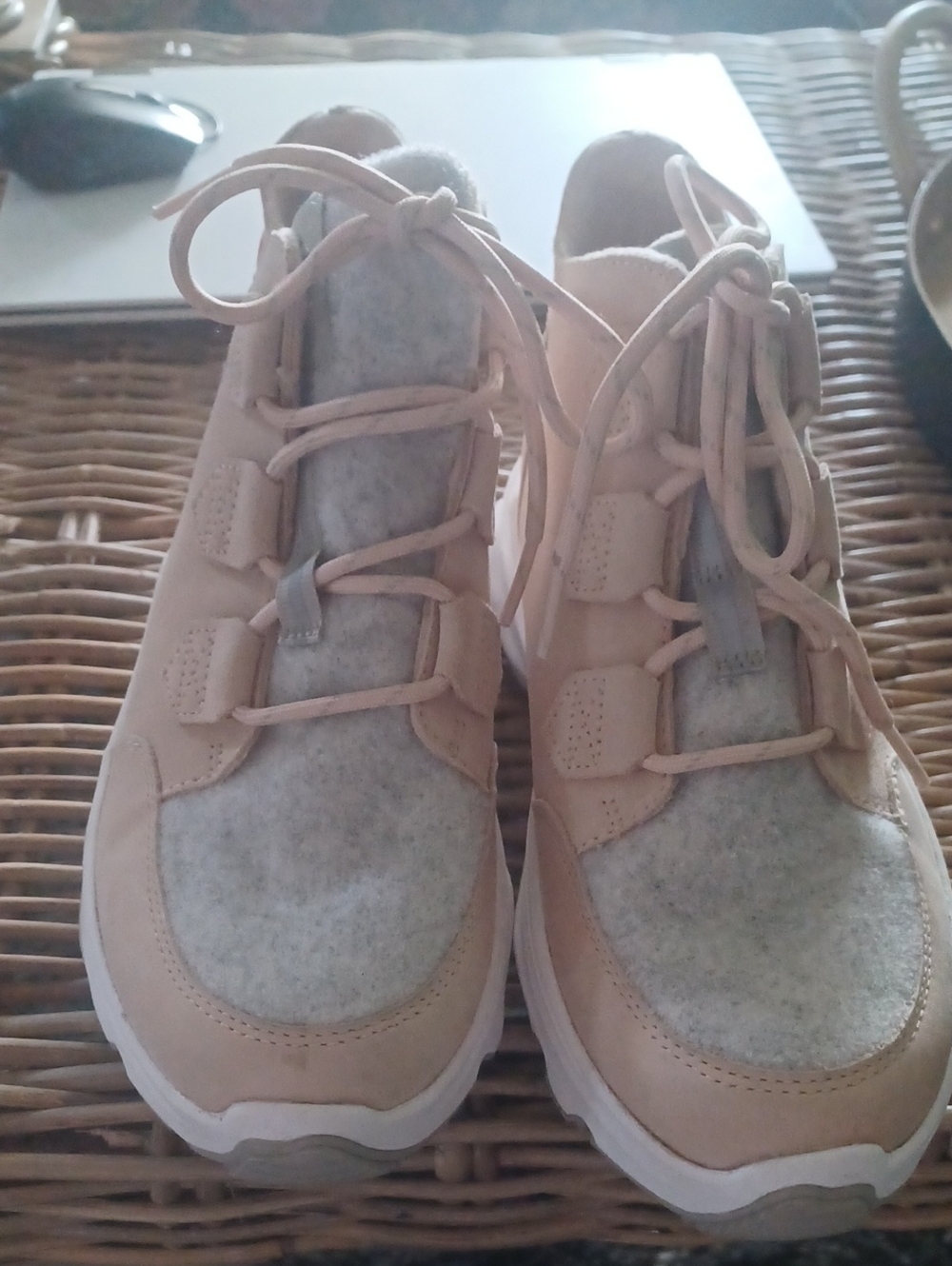 Sorel Kinetic Caribou NWOT